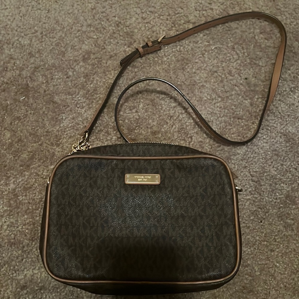 Michael Kors crossbody